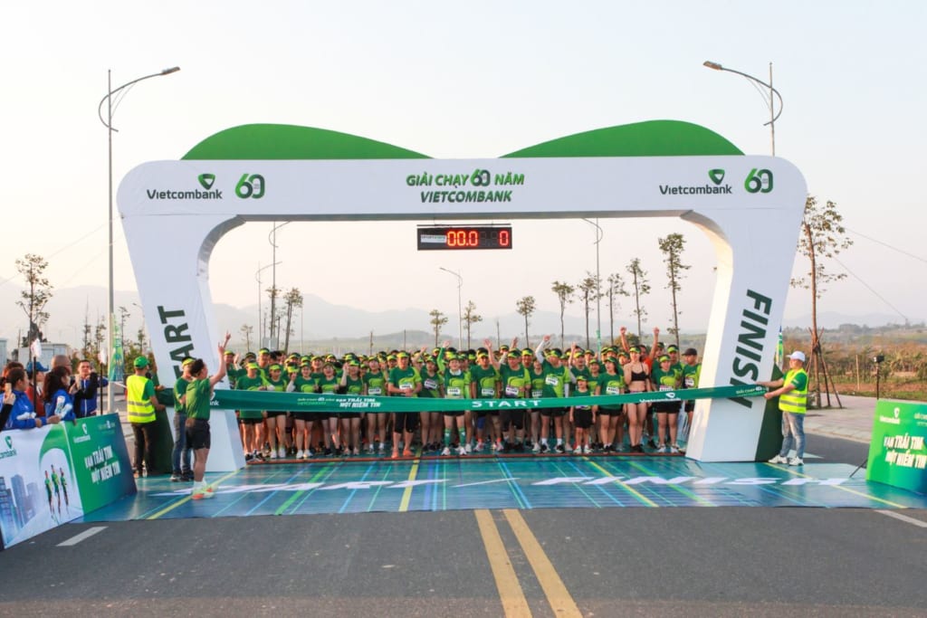 cong ty to chuc giai chay marathon 4