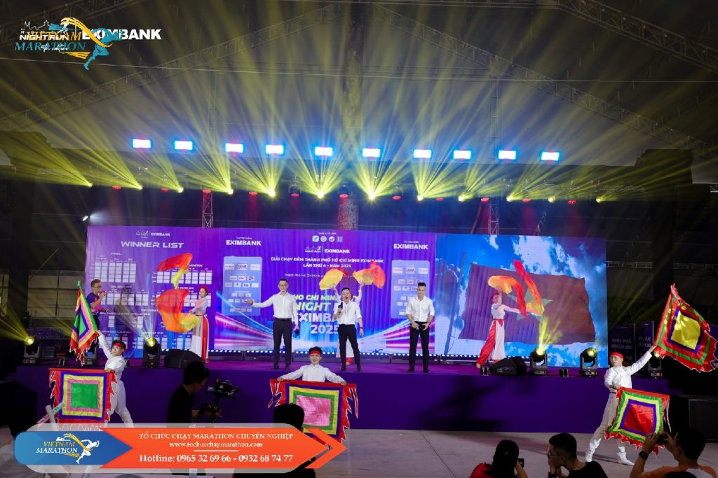 to chuc chay marathon 8