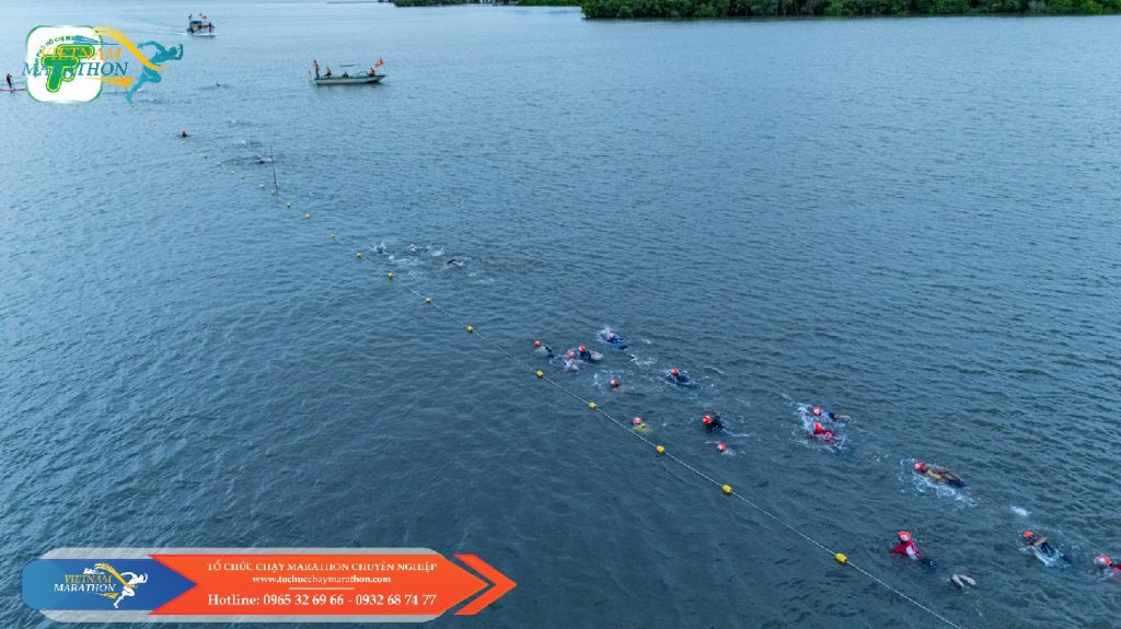 to chuc giai Triathlon 6