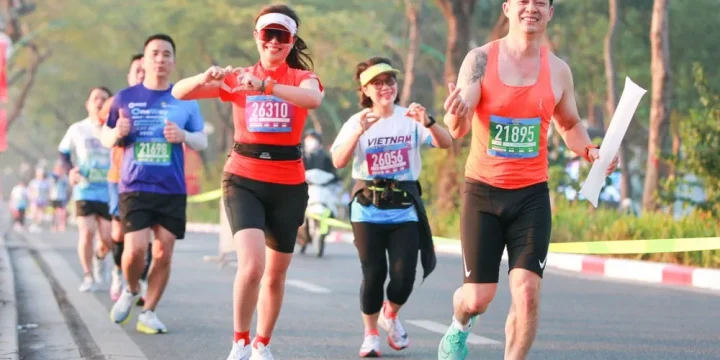 Hướng Dẫn Setup Cổng Hơi, Sân Khấu Và Booth Cho Giải Marathon